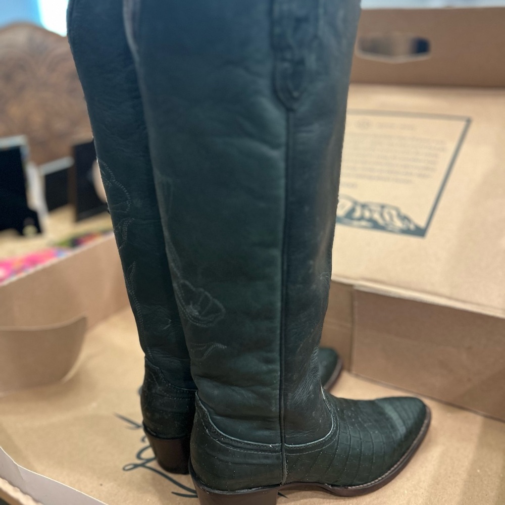 Tecovas The Abby by Kristopher Brock in Forest Green Crocodile Size 7 - Picture 4 of 11